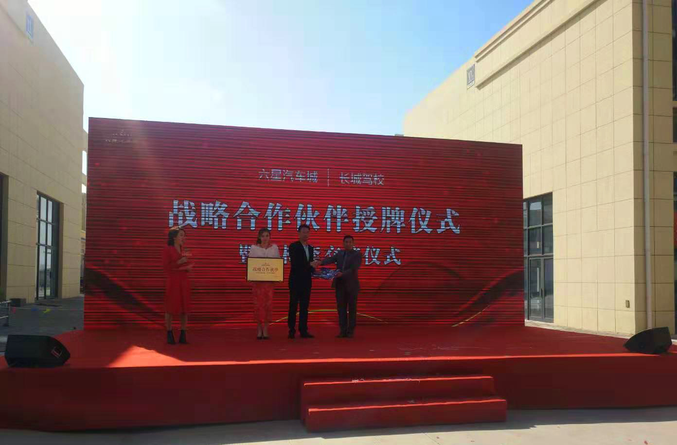 11.06-2-8.jpg 11.06-2-8.jpg